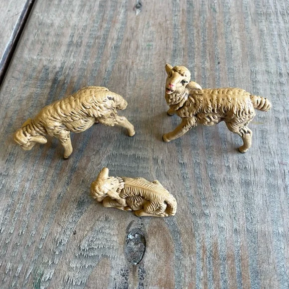 Fontanini Sheep Nativity Replacement Pieces - Picture 2 of 6
